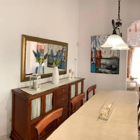 בית נופש Casa Antigua Reformada Junto Al Mar *