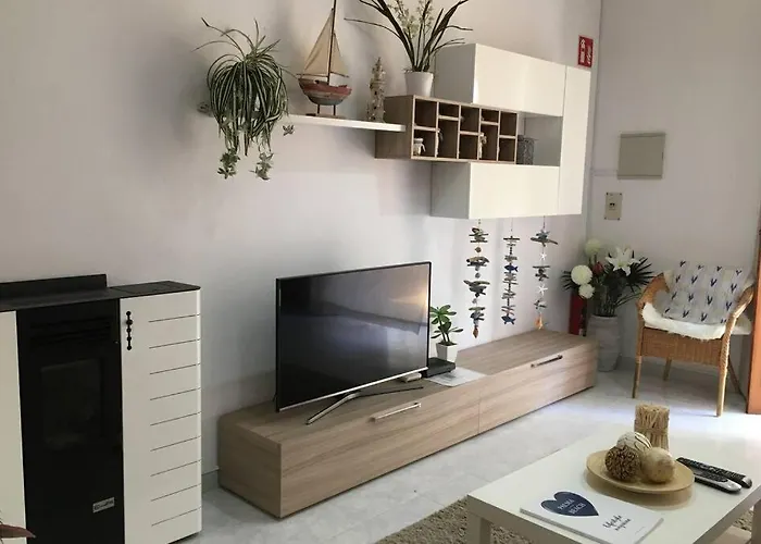 Feriehus Casa Antigua Reformada Junto Al Mar *