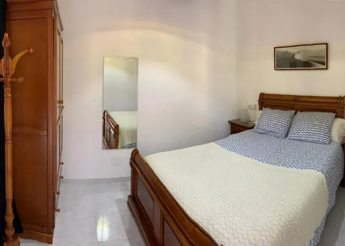 Dom wakacyjny Casa Antigua Reformada Junto Al Mar *