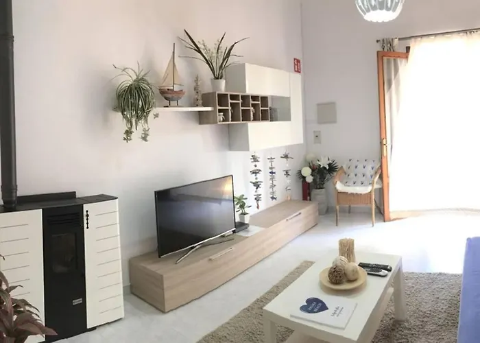 Dom wakacyjny Casa Antigua Reformada Junto Al Mar *