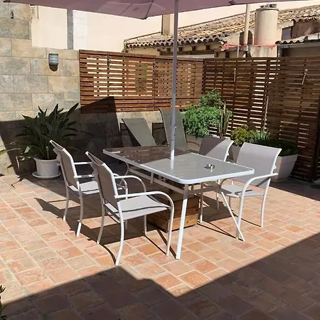 בית נופש Casa Antigua Reformada Junto Al Mar